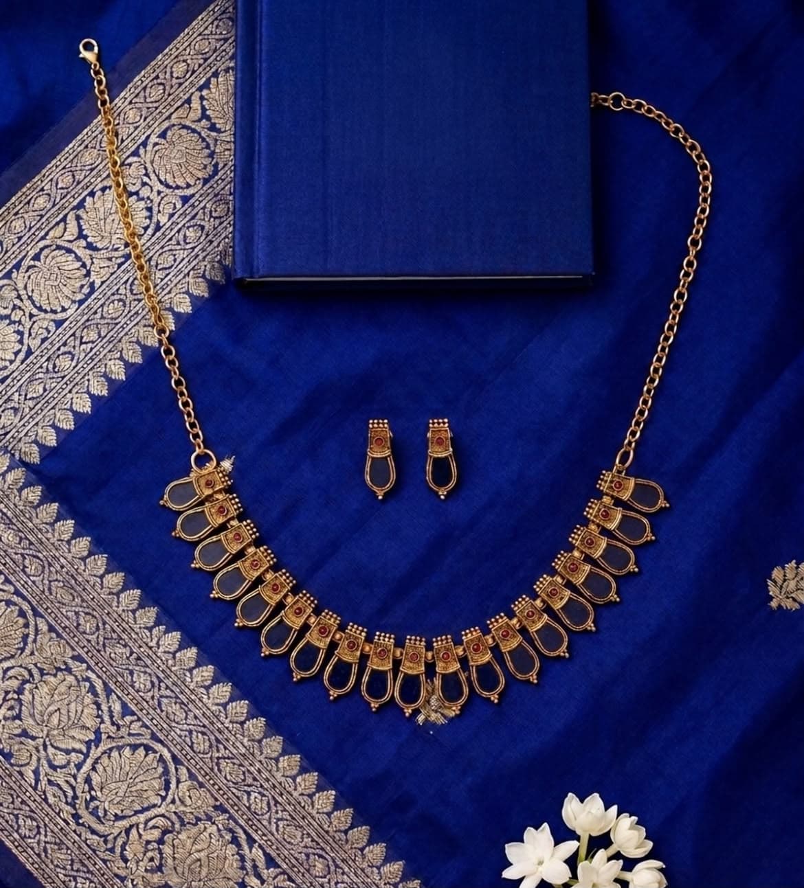 Nagapadam Necklace